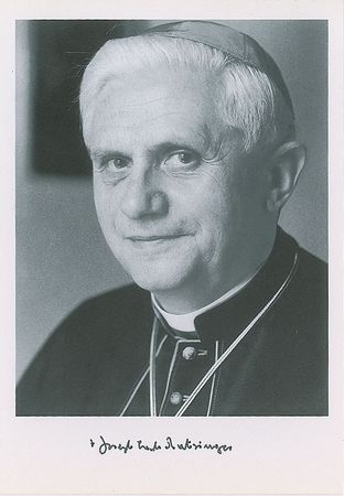 Lot #350 Pope Benedict XVI and Pope Francis Signed Photographs - Image 1