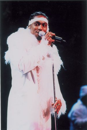 Lot #5649  D'Angelo Group of (5) Tour Photographs - Image 5