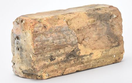 Lot #234 Al Capone: Saint Valentine?s Day Massacre Brick: Brick from the St. Valentine's Day Massacre garage - Image 1