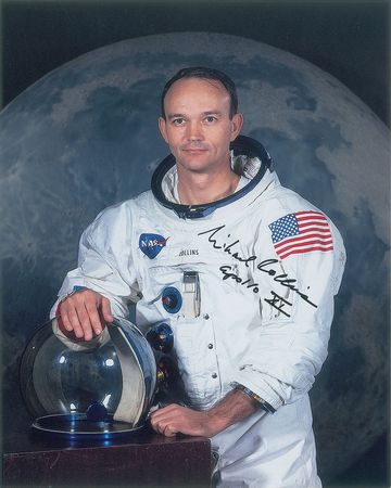 Lot #405 Apollo 11 Signed Photographs - Image 2