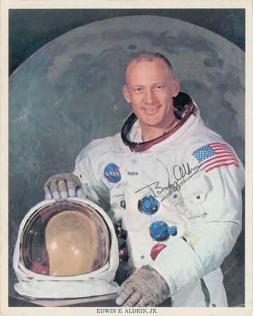 Lot #405 Apollo 11 Signed Photographs - Image 3