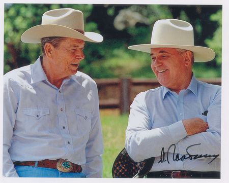 Lot #256 Mikhail Gorbachev Signed Photographs - Image 1