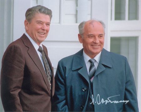 Lot #256 Mikhail Gorbachev Signed Photographs - Image 2
