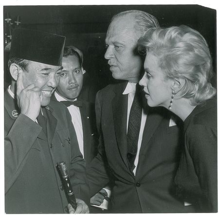 Lot #765 Marilyn Monroe and Sukarno Photograph - Image 1