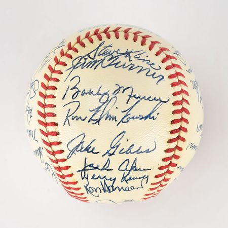 Lot #8257  1970 New York Yankees VERY HIGH GRADE Team Signed Baseball - Thurman Munson Rookie Year - Image 4