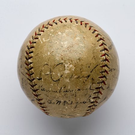 Lot #8234  1930 New York Yankees Signed Baseball with 21 Signatures including Ruth and Gehrig - Image 2