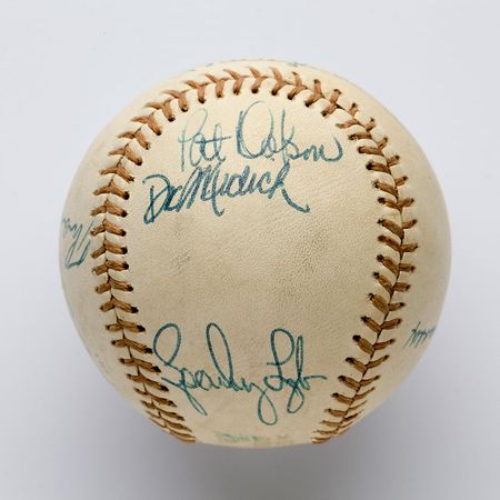 Lot #8258  1974 New York Yankees Signed Baseball with 10 Signatures including Thurman Munson - Image 3
