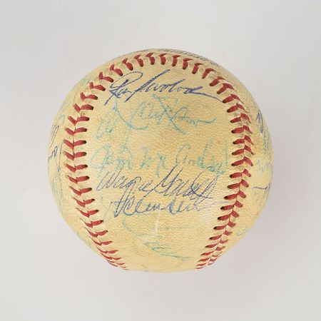 Lot #8256  1969 New York Mets World Series Champions Team Signed Baseball with 25 Signatures including Hodges, Ryan and Seaver! - JSA LOA - Image 4