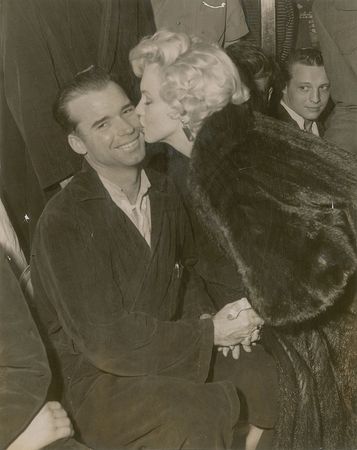 Lot #687 Marilyn Monroe Photograph - Image 1