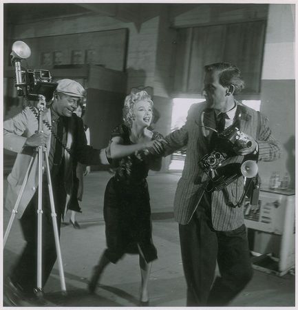 Lot #688 Marilyn Monroe Photograph - Image 1