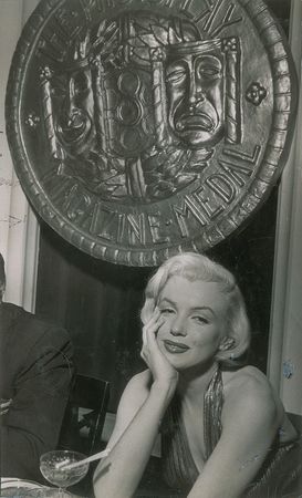Lot #689 Marilyn Monroe - Image 1