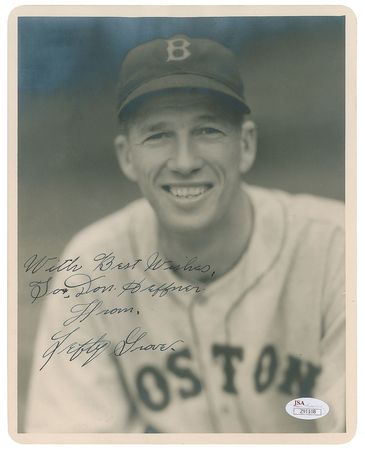Lot #834 Lefty Grove Signed Photograph - Image 1