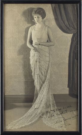 Lot #722 Alice Terry Signed Photograph - Image 1