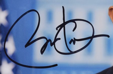 Lot #111 Barack Obama Signed Photograph - Image 2