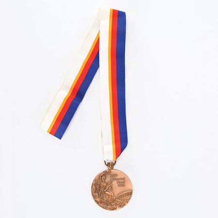 Lot #3116  Seoul 1988 Summer Olympics Bronze Winner?s Medal with Case - Image 2