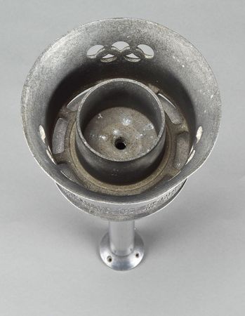 Lot #3052  London 1948 Summer Olympics Torch - Image 3