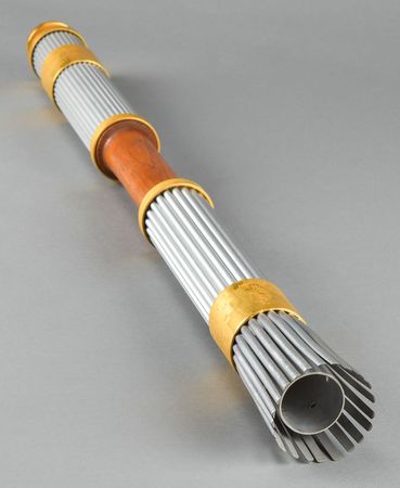 Lot #3128  Atlanta 1996 Summer Olympics Torch - Image 2