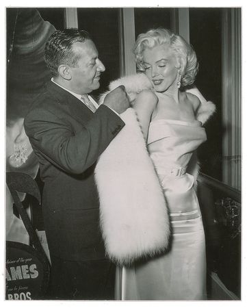 Lot #769 Marilyn Monroe Photograph - Image 1