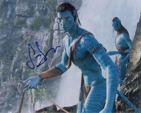 Lot #718 Avatar: Worthington and Saldana Signed Photographs - Image 1
