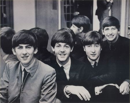 Lot #552  Beatles - Image 2