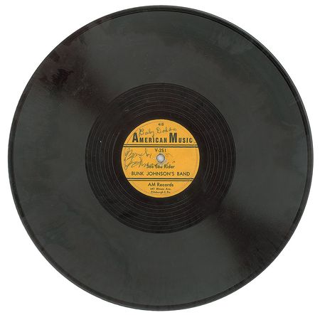 Lot #4289 Willie 'Bunk' Johnson and Band Signed Record - Image 2