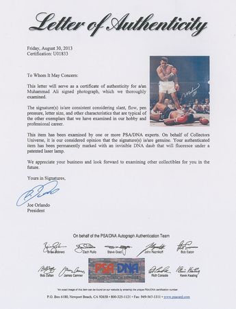 Lot #764 Muhammad Ali Signed Photograph - Image 2