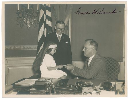 Lot #29 Franklin D. Roosevelt Signed Photograph - Image 1