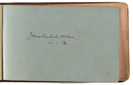 Lot #148  Mao Zedong, Zhou Enlai, and World Leaders Autograph Book - Image 4