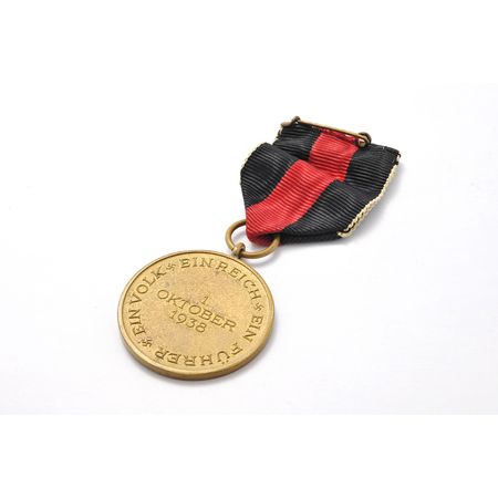 Lot #122 Oskar Schindler: Oskar Schindler's personal possessions?a 1938 Sudetenland Medal, Longines watch, compass used to flee Germany, and more! - Image 4