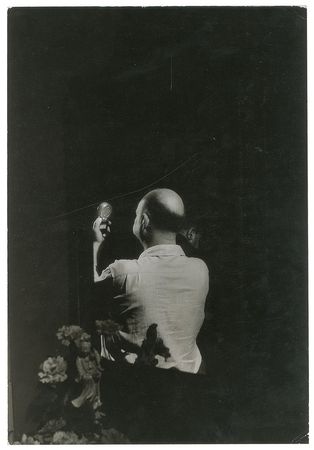 Lot #602 The Desperate Hours Trio of Original Photographs by Elliott Erwitt - Image 3