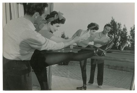 Lot #7305 Gina Lollobrigida Group of (6) Original Photographs by David Seymour - Image 8