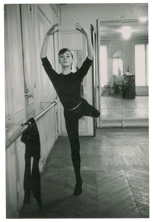 Lot #7298 Audrey Hepburn Original Photograph by David Seymour - Image 1