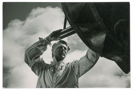 Lot #677 The Pride and the Passion: Cary Grant Original Photograph by Ernst Haas - Image 1