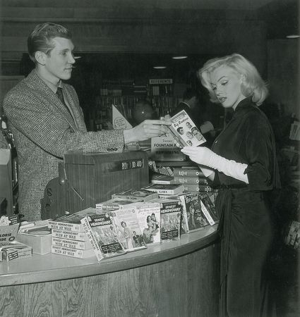 Lot #7290 Marilyn Monroe's Personally-Owned and -Worn Black Velvet Belt - Image 5