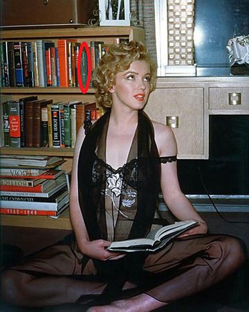 Lot #7291 Marilyn Monroe's Personally-Owned Book - Image 4