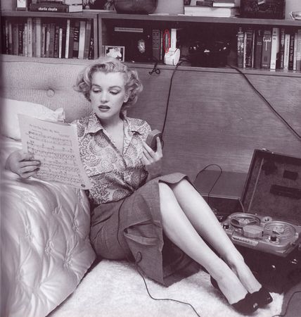 Lot #7291 Marilyn Monroe's Personally-Owned Book - Image 6