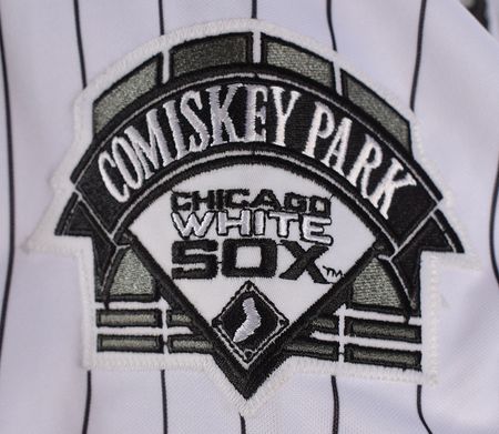 Lot #696 Harold Baines Game-Worn 2000 Chicago White Sox Jersey Game-Worn Jersey - Image 4