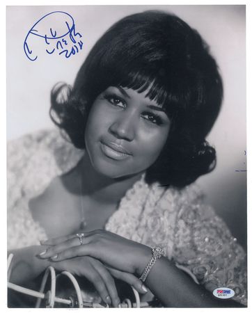 Lot #470 Aretha Franklin Signed Photograph - Image 1