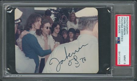 Lot #400 Beatles: John Lennon: 1976 candid signed by John Lennon?graded by PSA/DNA as MINT 9 - Image 2
