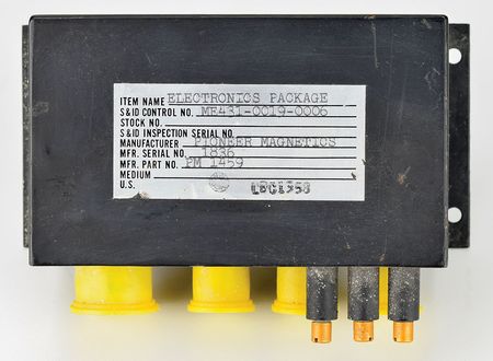 Lot #5107  Apollo CSM Electronics Package - Image 2