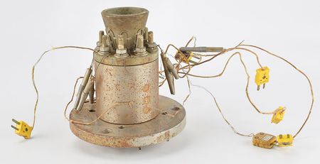 Lot #5407 Small Experimental Rocket Engine - Image 2