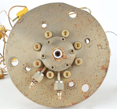 Lot #5407 Small Experimental Rocket Engine - Image 4