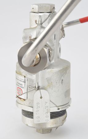 Lot #5127  Apollo Service Module SPS Engine Valves - Image 2