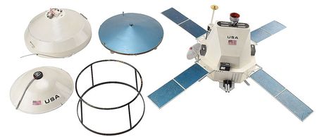 Lot #5085  Viking 1 Orbiter Model - Image 1