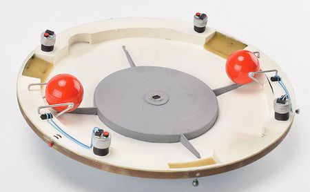 Lot #5085  Viking 1 Orbiter Model - Image 3