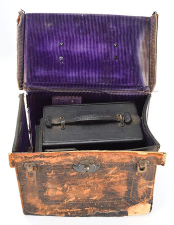 Lot #6160 Antique Graflex Series C Revolving Back Camera - Image 7