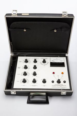 Lot #6165 Electrocomp Electric Heating Computer - Image 1