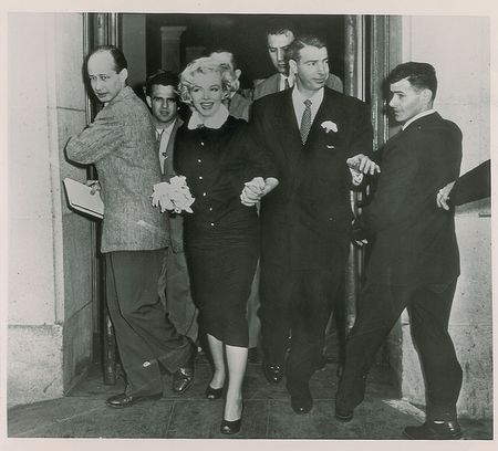 Lot #676 Marilyn Monroe and Joe DiMaggio Photograph - Image 1