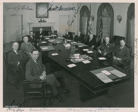 Lot #116 Harry S. Truman and Cabinet Signed Photograph - Image 1