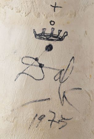Lot #420 Salvador Dali: Dali signs and sketches for an injured friend, coupled with a 1949 handwritten letter mentioning Evita Peron - Image 3
